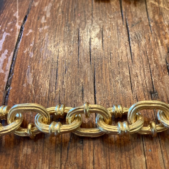 Karine Sultan Classic Chain Link Toggle Necklace 20” SO CLASSIC Goldtone NWT - Picture 8 of 11